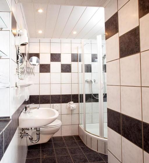 הוסטל Gasthaus Zur Linde