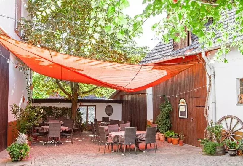 Retkeilymaja Gasthaus Zur Linde