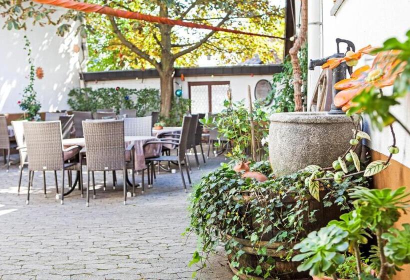 הוסטל Gasthaus Zur Linde