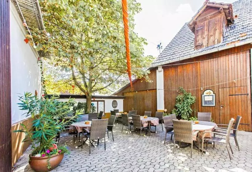 Retkeilymaja Gasthaus Zur Linde