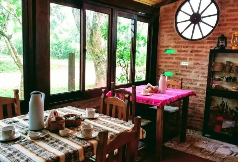 Retkeilymaja Posada De Las Huellas