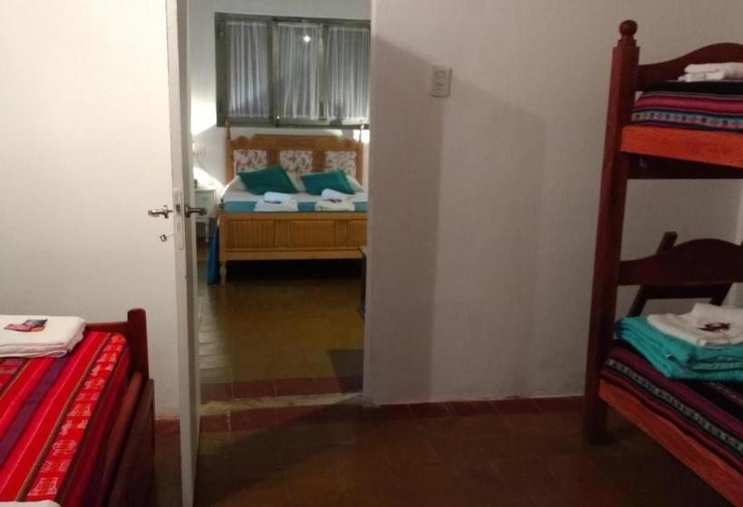 Hostel Posada De Las Huellas