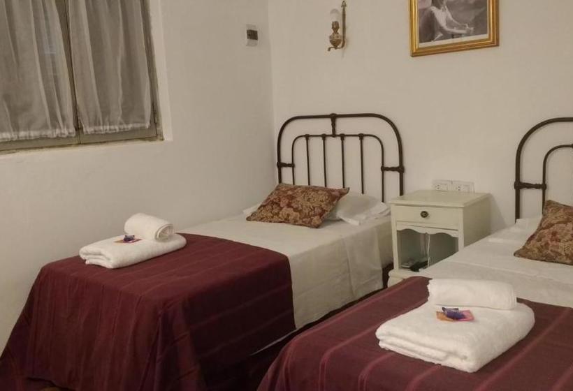 Hostel Posada De Las Huellas