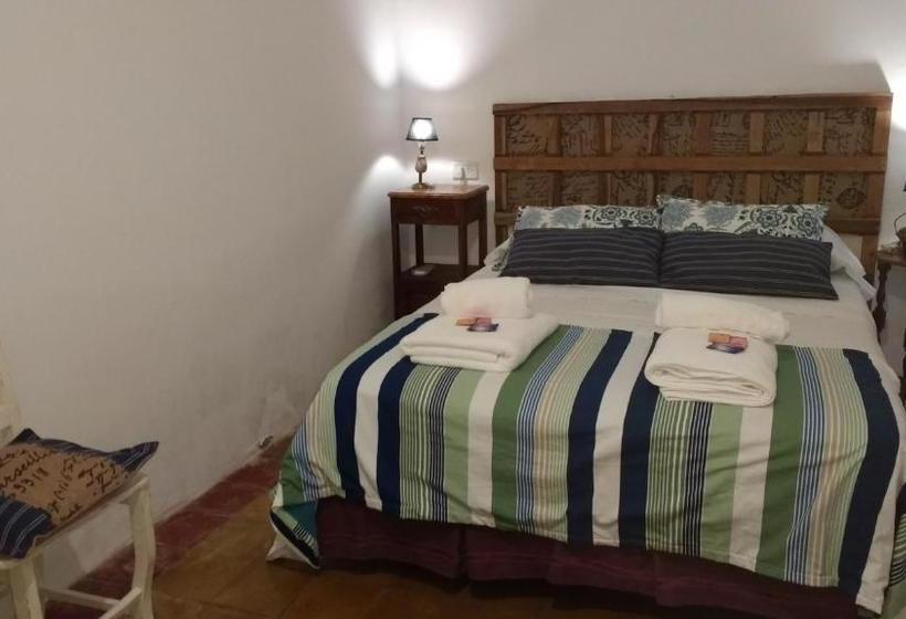 Hostel Posada De Las Huellas