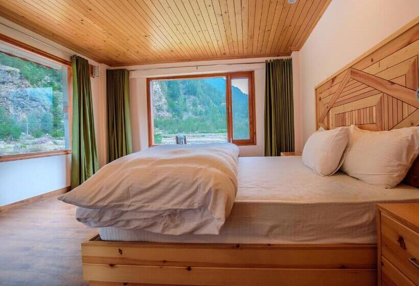 בית מלון כפרי Batseri Sangla