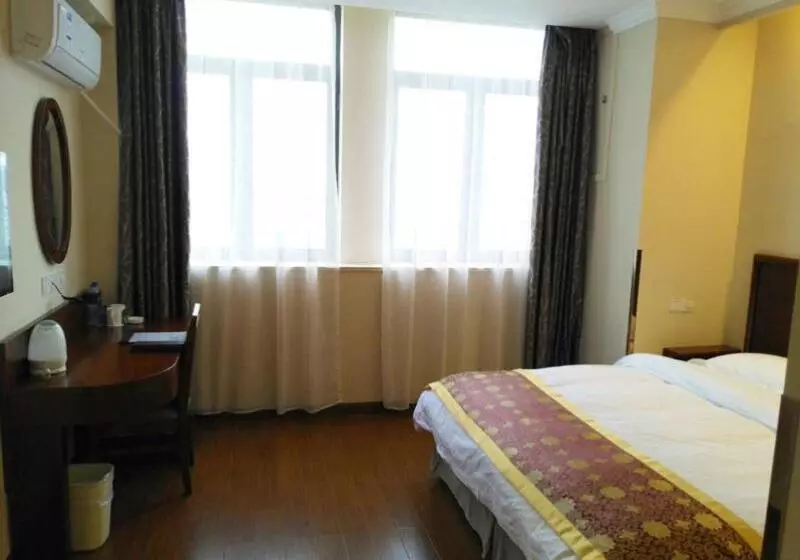 Hotelli Greentree Inn Kunshan North Gate Road Express