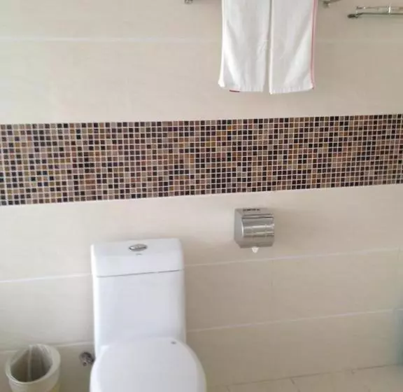 Thank Inn Chain Hotel Yunnan Honghezhou Yuanyang Nansha