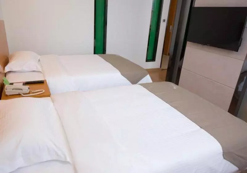 ホテル Vatica Hefei Feixi County Southwest Bus Station