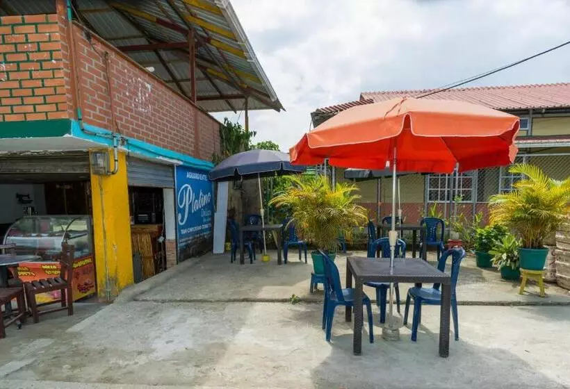 ペンション Clau