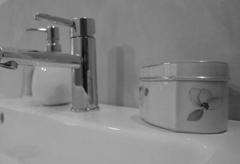 ベッドアンドブレックファースト Hameau De La Fausse Sauge