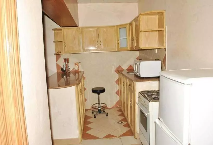 Golden Prince Hotel Al Salam