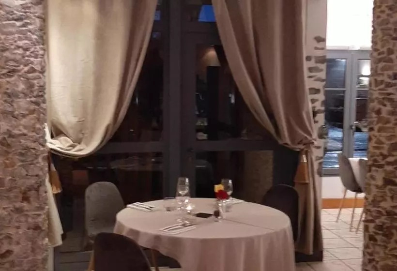 Hotelli L'auberge Du Tire Bouchon