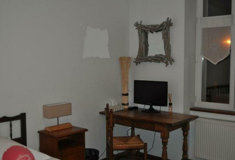 فندق L'auberge Du Tire Bouchon