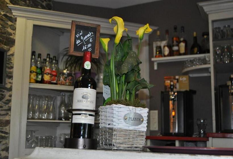 فندق L'auberge Du Tire Bouchon