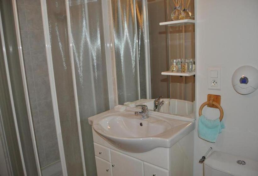 فندق L'auberge Du Tire Bouchon