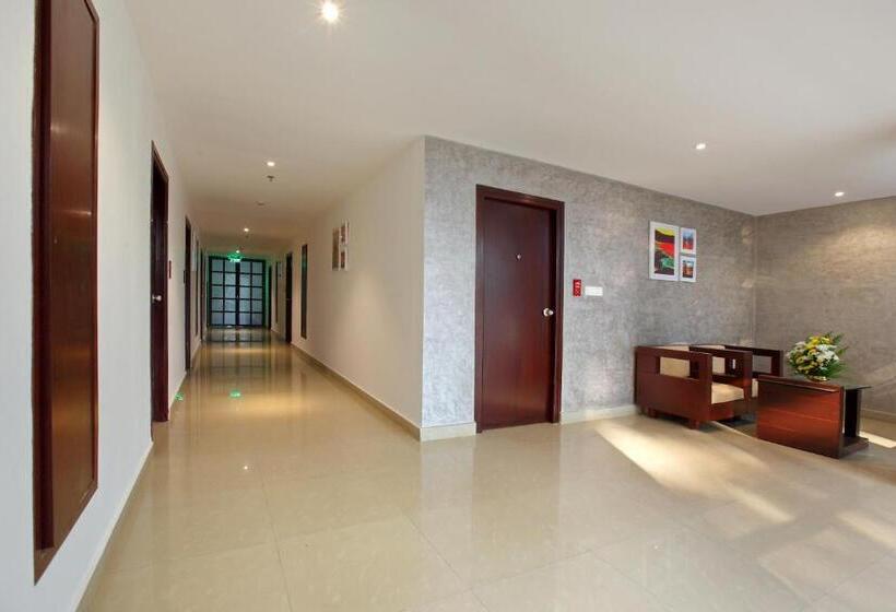 בית מלון כפרי Park Residency