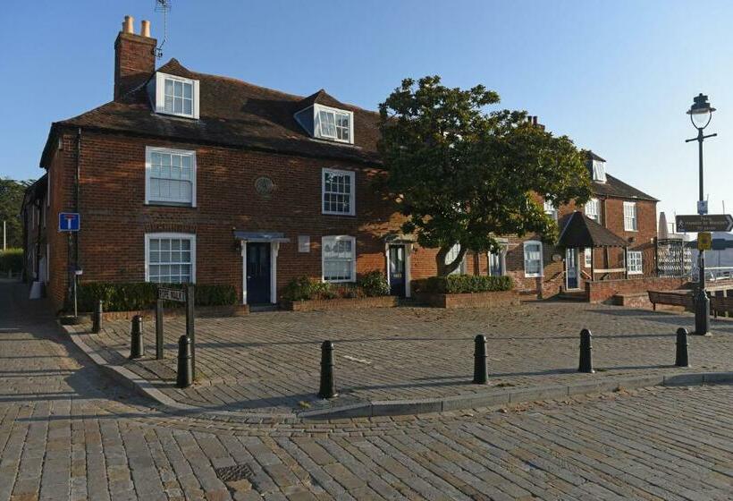 호텔 Royal Southern Yacht Club