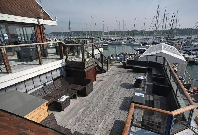 Hotelli Royal Southern Yacht Club