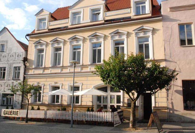 בית מלון כפרי U Růže