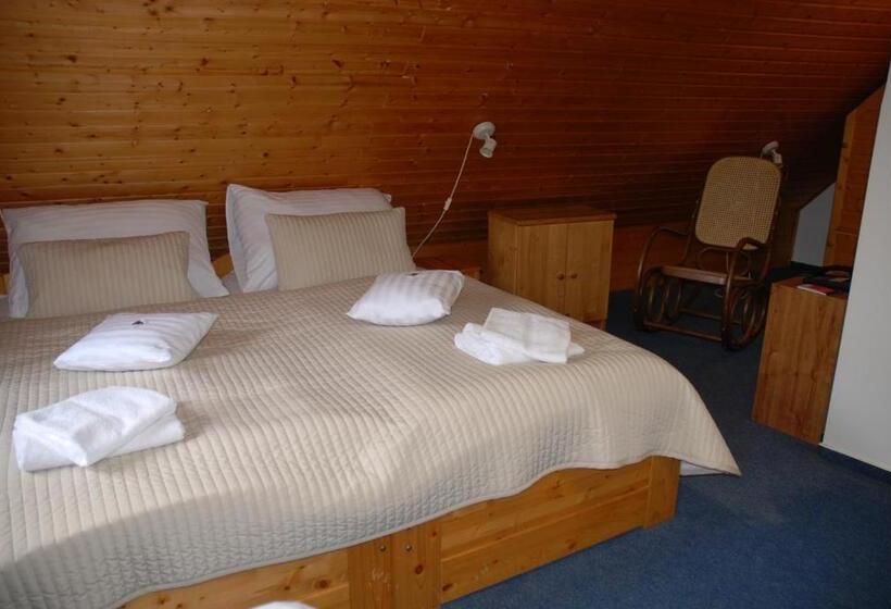 בית מלון כפרי U Růže