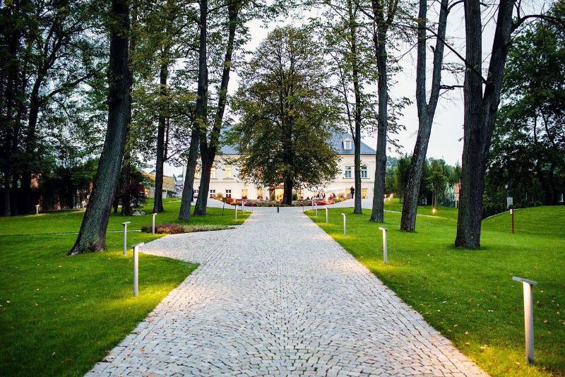 Отель Zámeček Petrovice