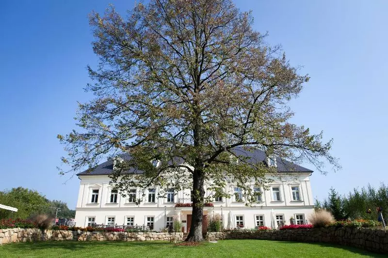 Hotelli Zámeček Petrovice