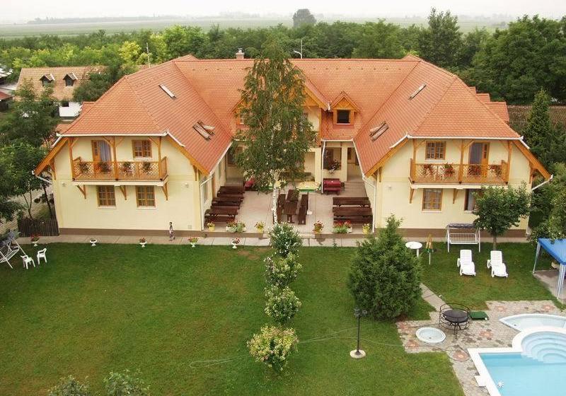 פנסיון ádám Tanya Fogadó