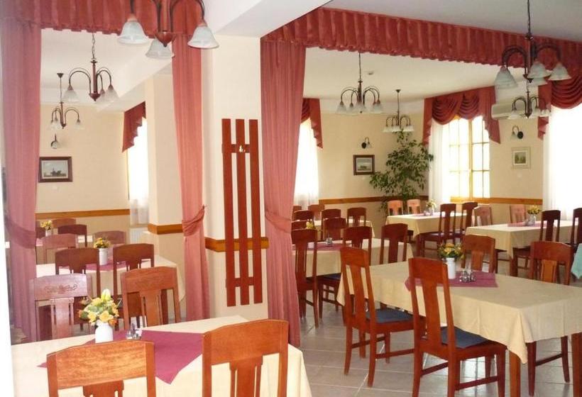 פנסיון ádám Tanya Fogadó