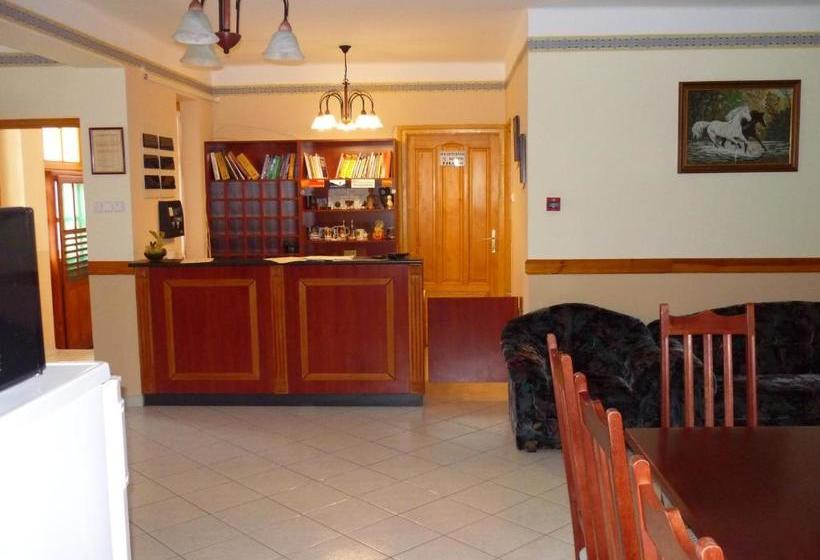 פנסיון ádám Tanya Fogadó