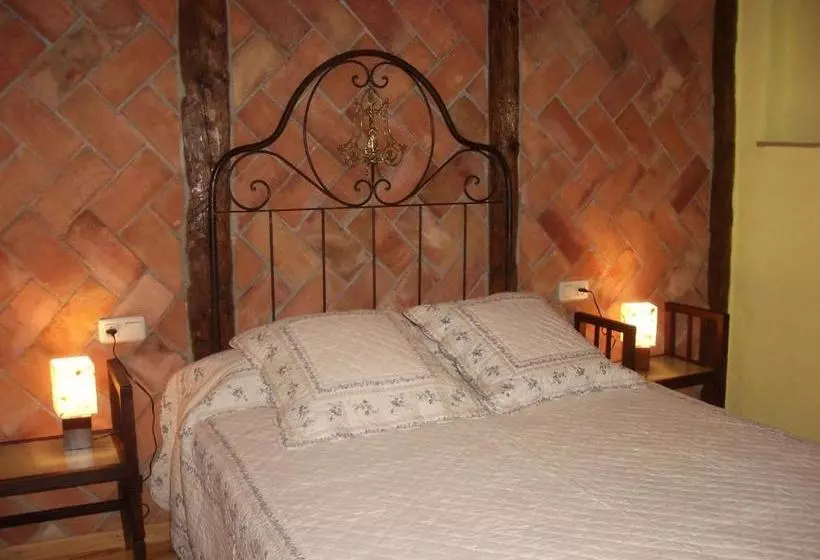 Majatalo Hostal D éller