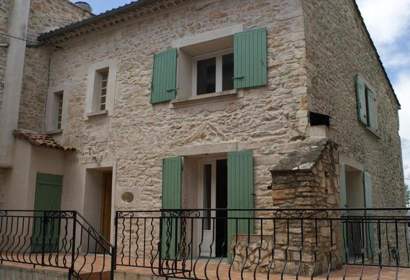 פנסיון Lou Quinsou