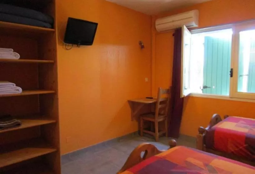 Majatalo Lou Quinsou