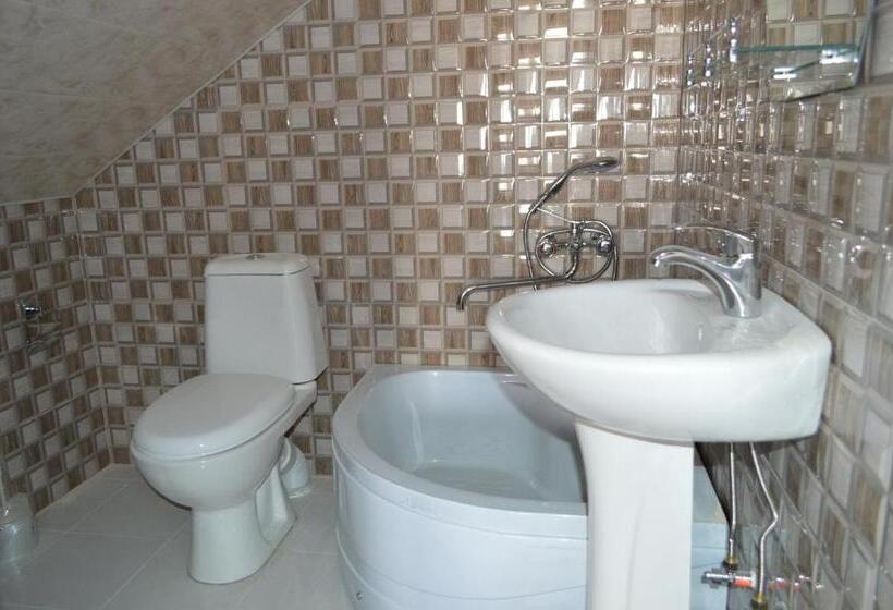 پانسیون Mari Guest House