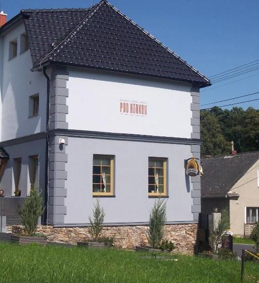 Majatalo Penzion Pod Hůrkou
