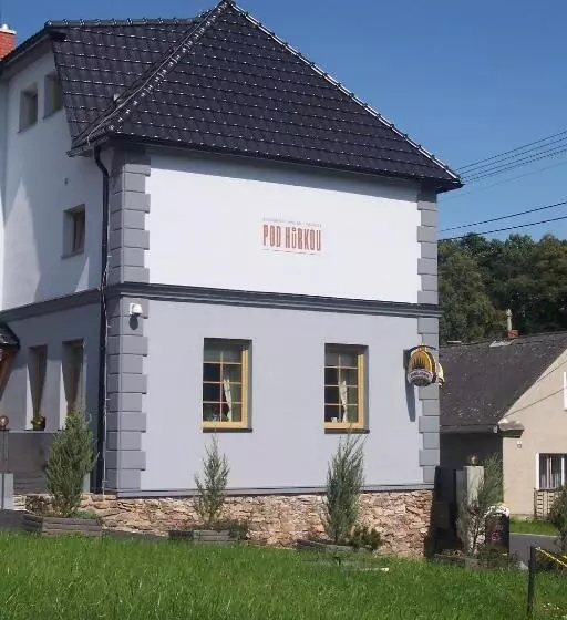 پانسیون Penzion Pod Hůrkou