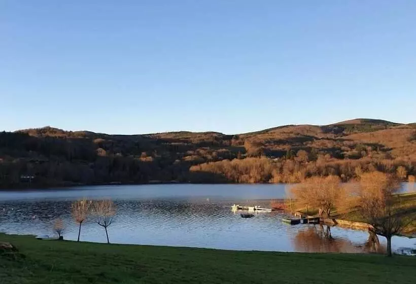 Aamiaismajoitus (B&B) Les Tables Aux Vaches Raviège