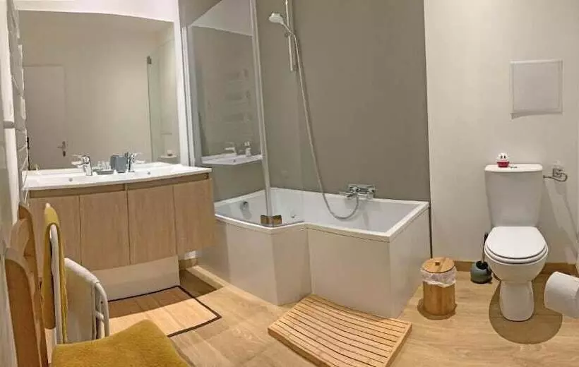 Aamiaismajoitus (B&B) Les Tables Aux Vaches Raviège