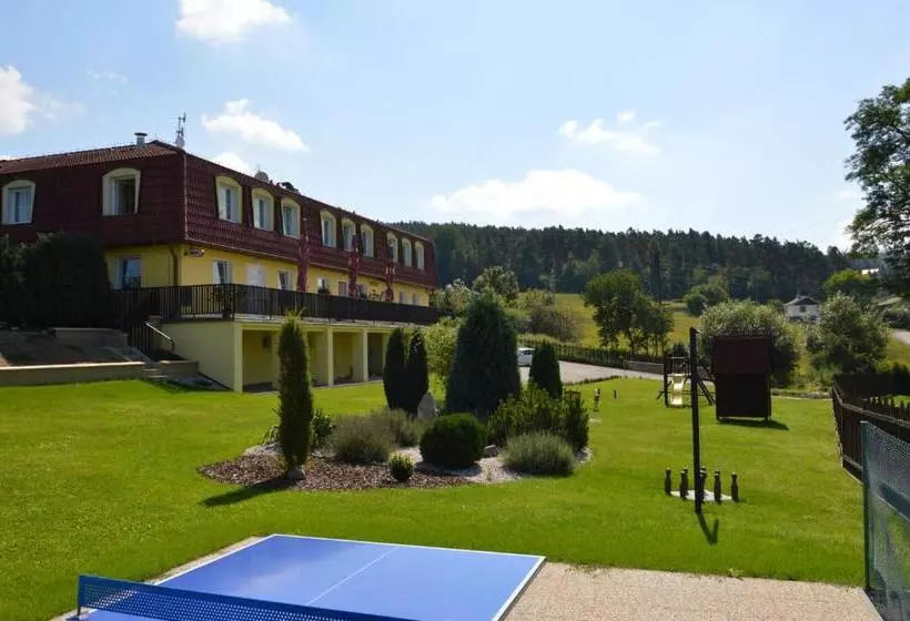 Majatalo Penzion Kamejk