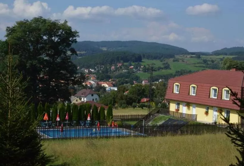 Majatalo Penzion Kamejk