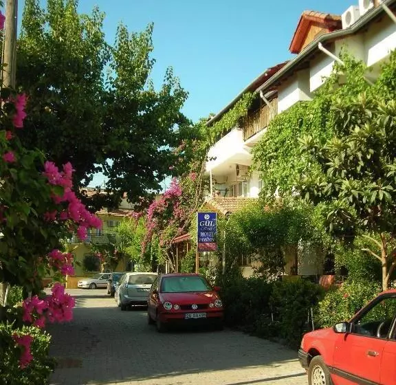 Rose Pension