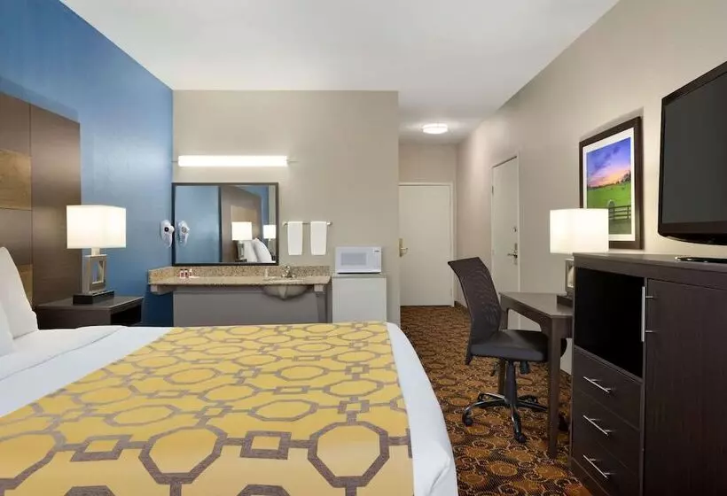 Hotel Baymont By Wyndham Winchester