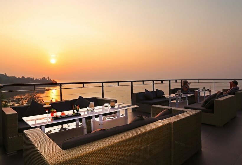 Cape Sienna Phuket Gourmet Hotel & Villas Sha Extra Plus