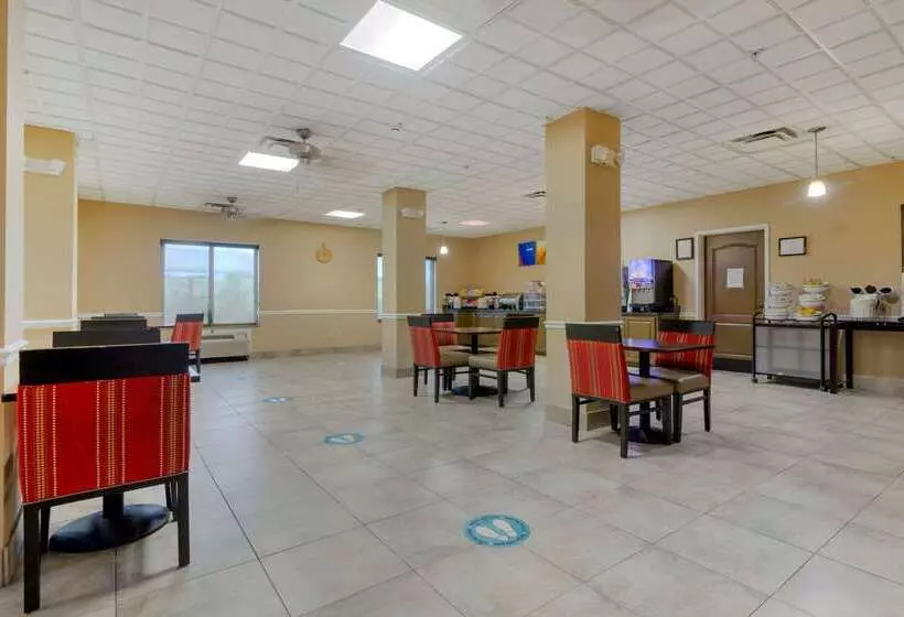 Hotel Comfort Suites Savannah North