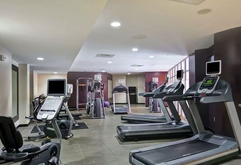 Doubletree By Hilton Hotel Baton Rouge