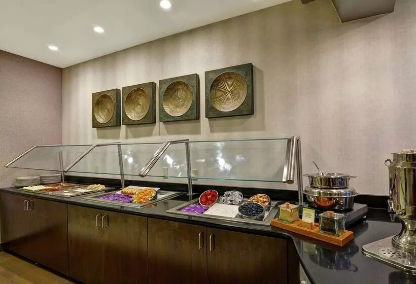 Doubletree By Hilton Hotel Baton Rouge