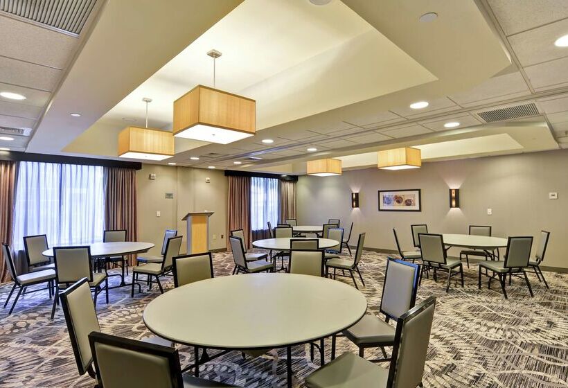 Doubletree By Hilton Hotel Baton Rouge