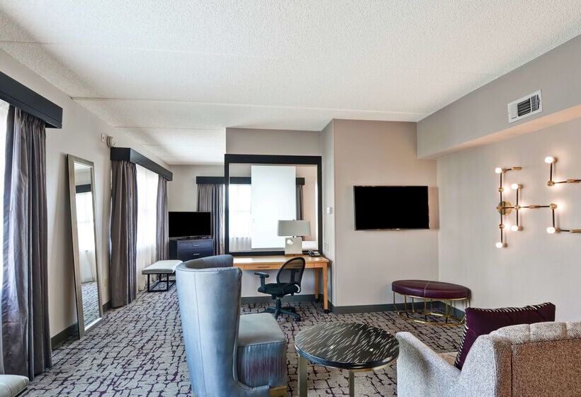 Doubletree By Hilton Hotel Baton Rouge