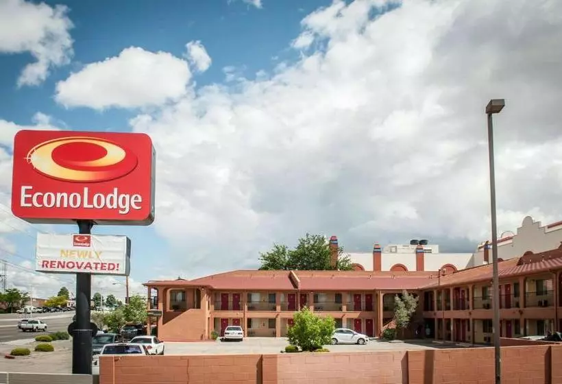 هتل Econo Lodge Midtown Albuquerque