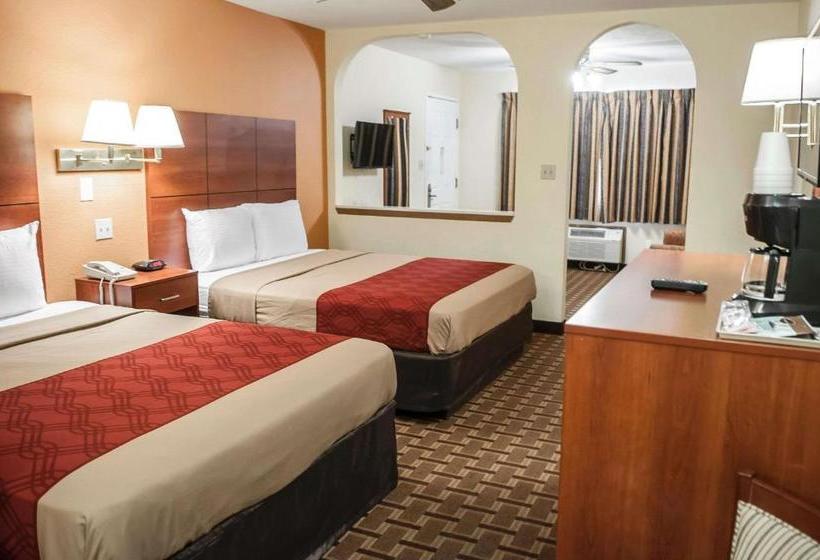 هتل Econo Lodge Midtown Albuquerque