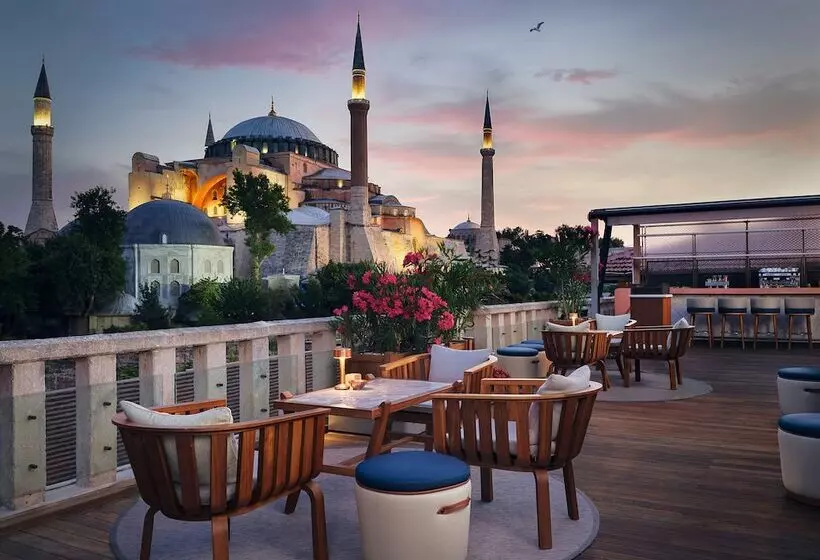Four Seasons Hotel Istanbul At Sultanahmet